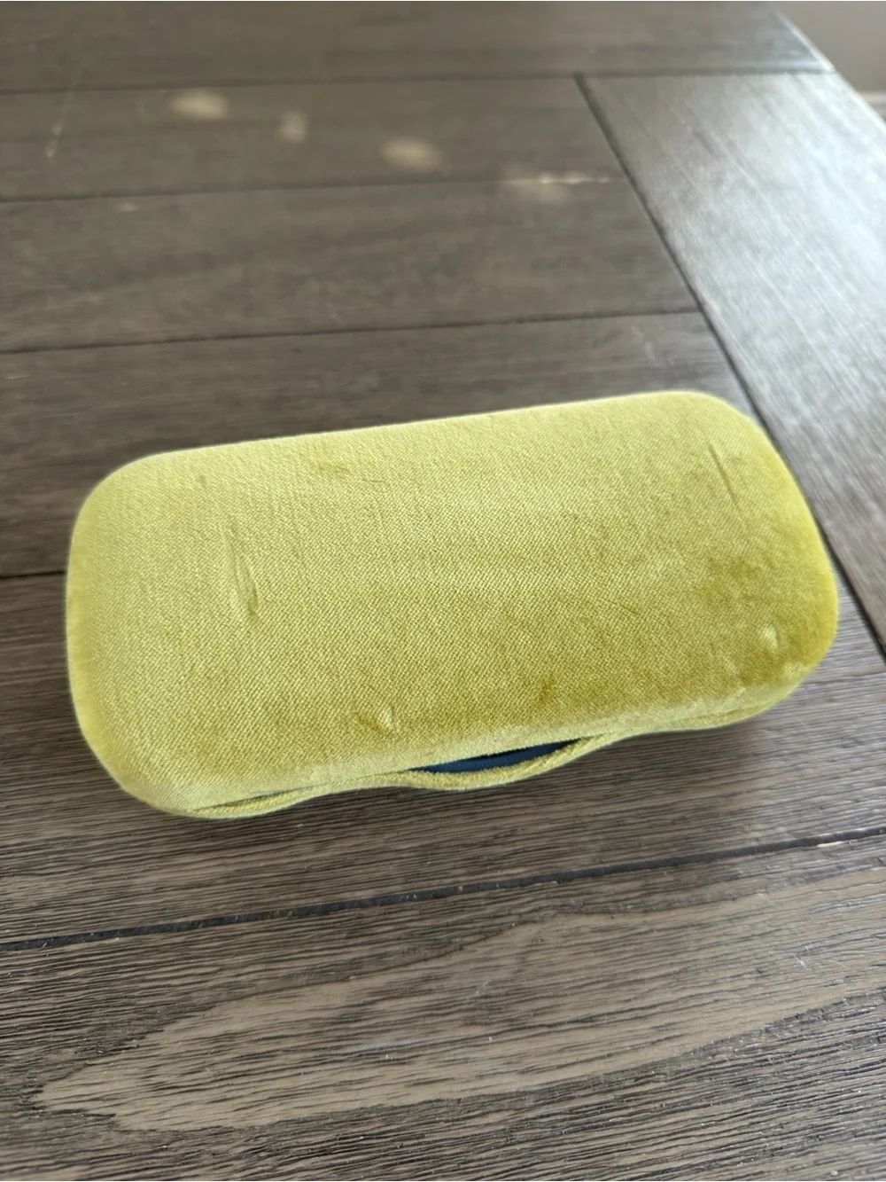 Gucci Velvet Eyewear Case in Chartreuse Green